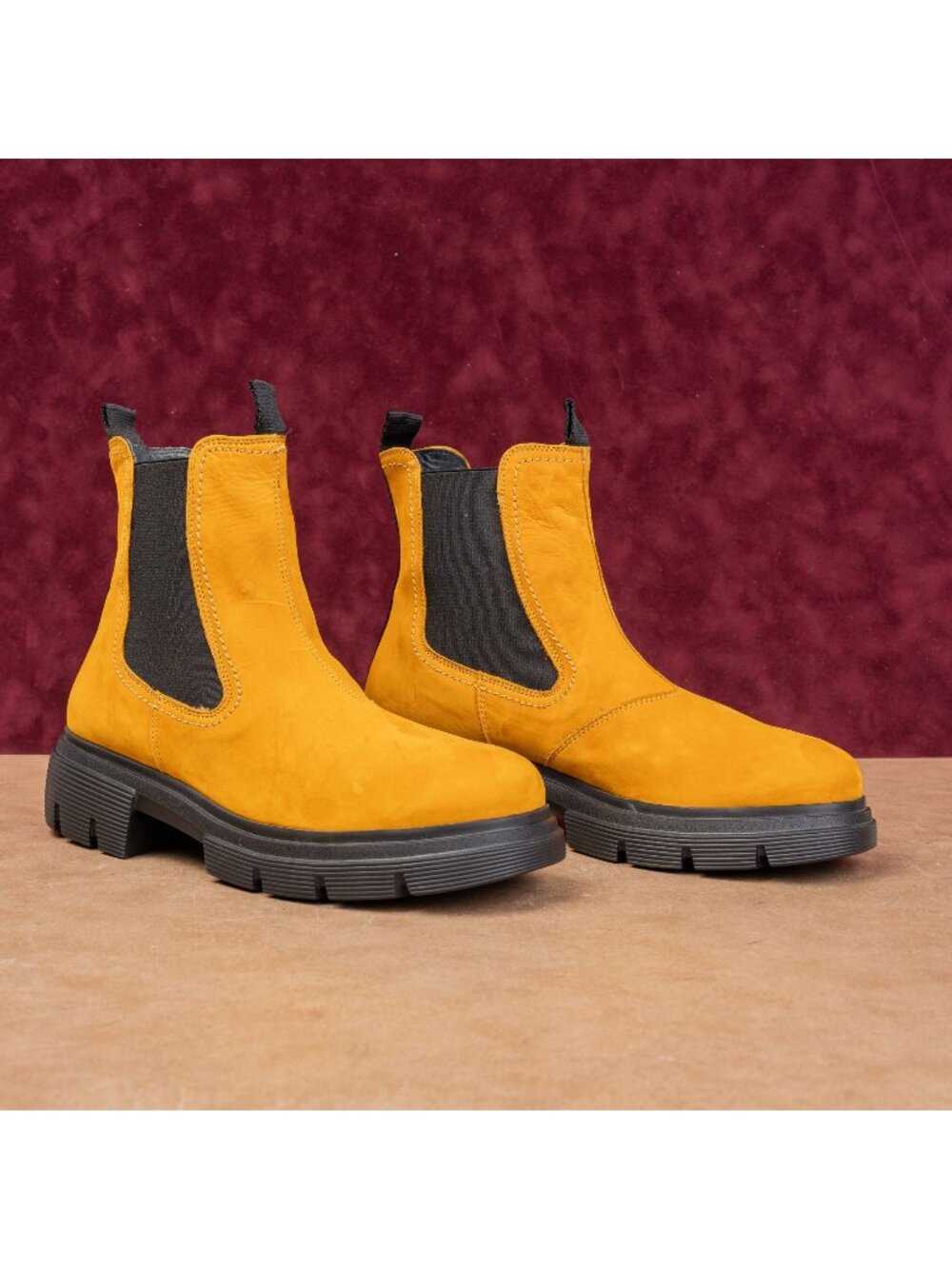 Paul Green Women Junior Platform Mustard Nubuck Suede Chelsea Boots 9US AUS 6.5